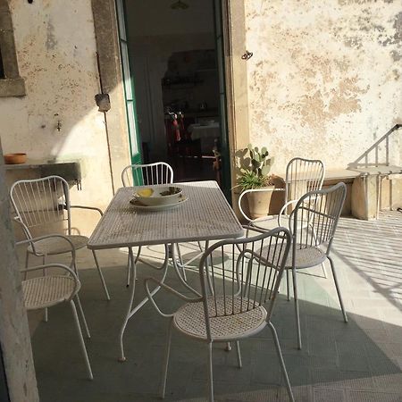 Apartamento Residenza Storica Parco Lanoce Poggiardo Exterior foto
