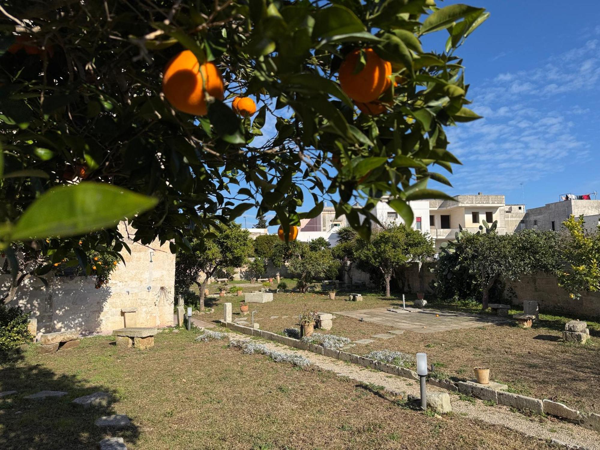 Apartamento Residenza Storica Parco Lanoce Poggiardo Exterior foto